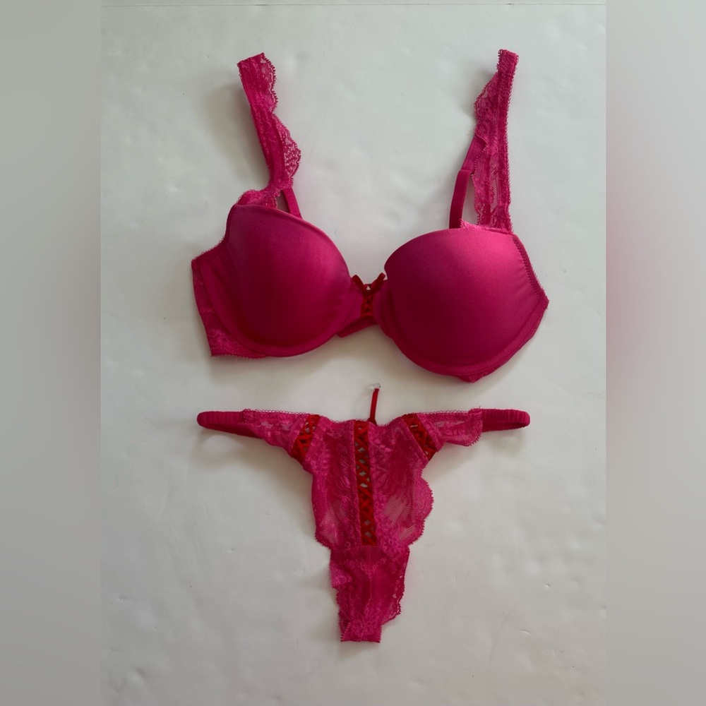 Victoria's Secret Pink T-Shirt Bra with Underwire Support